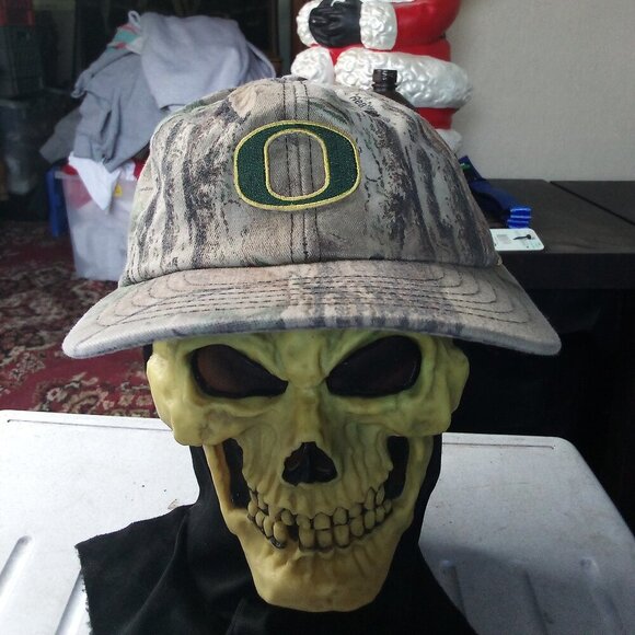 Vintage Oregon Ducks Realtree Camouflage Snap Hat Cap